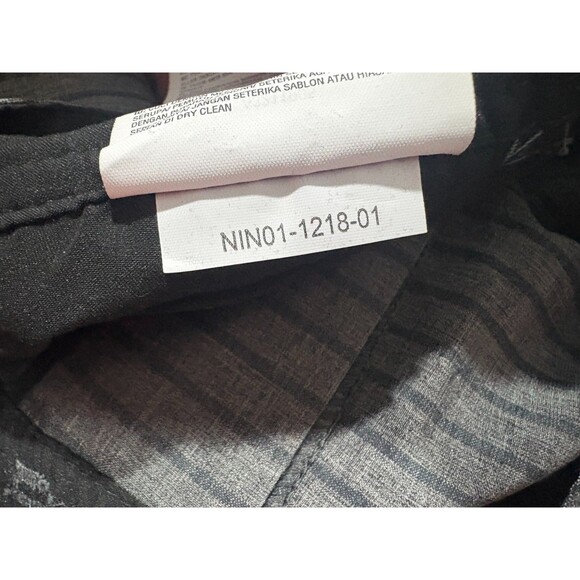 Volcom Mens Frickin SNT Static 21 Gray Stripe Modern Hybrid 10" Shorts Sz 40 NWT - Picture 13 of 16